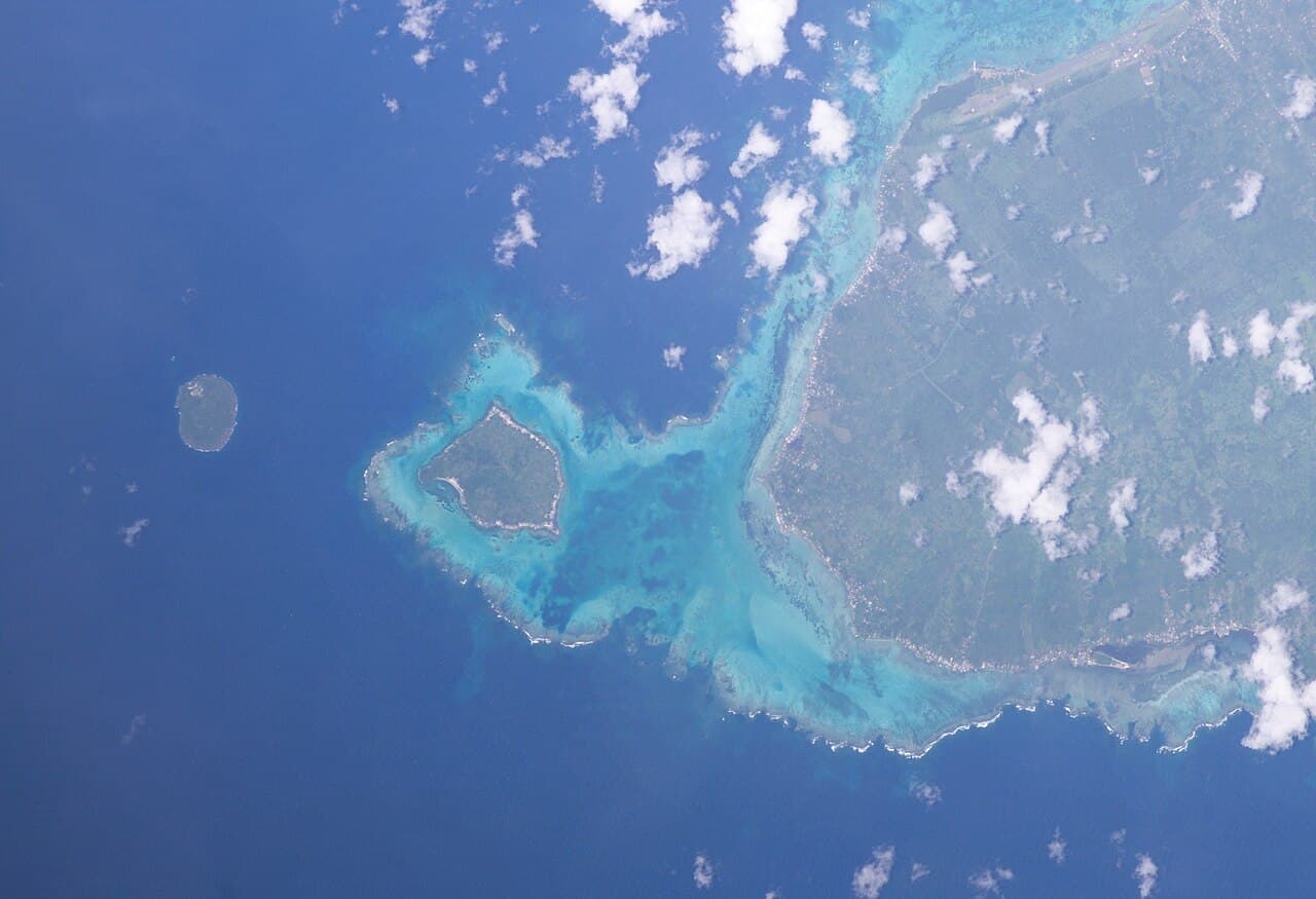 Manono Island Walk